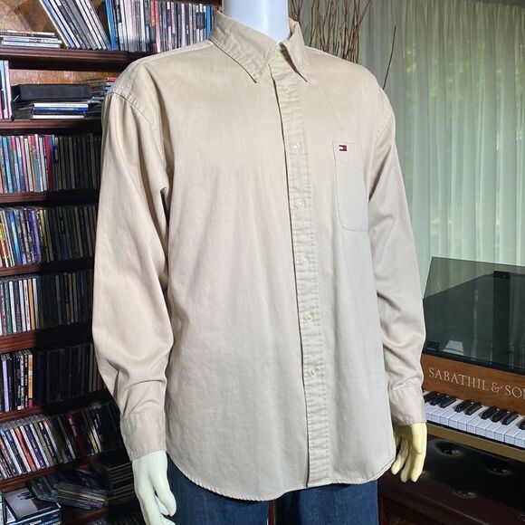 Tommy Hilfiger Classic Oxford Button Down Shirt - Picture 3 of 13